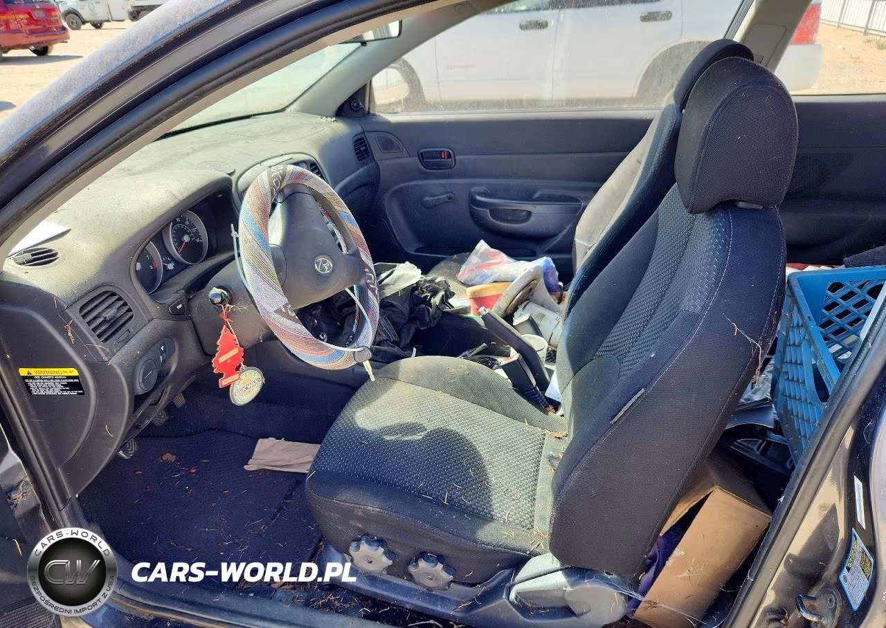 2007 Hyundai Accent Gs VIN:KMHCM36C07U037519 - 7