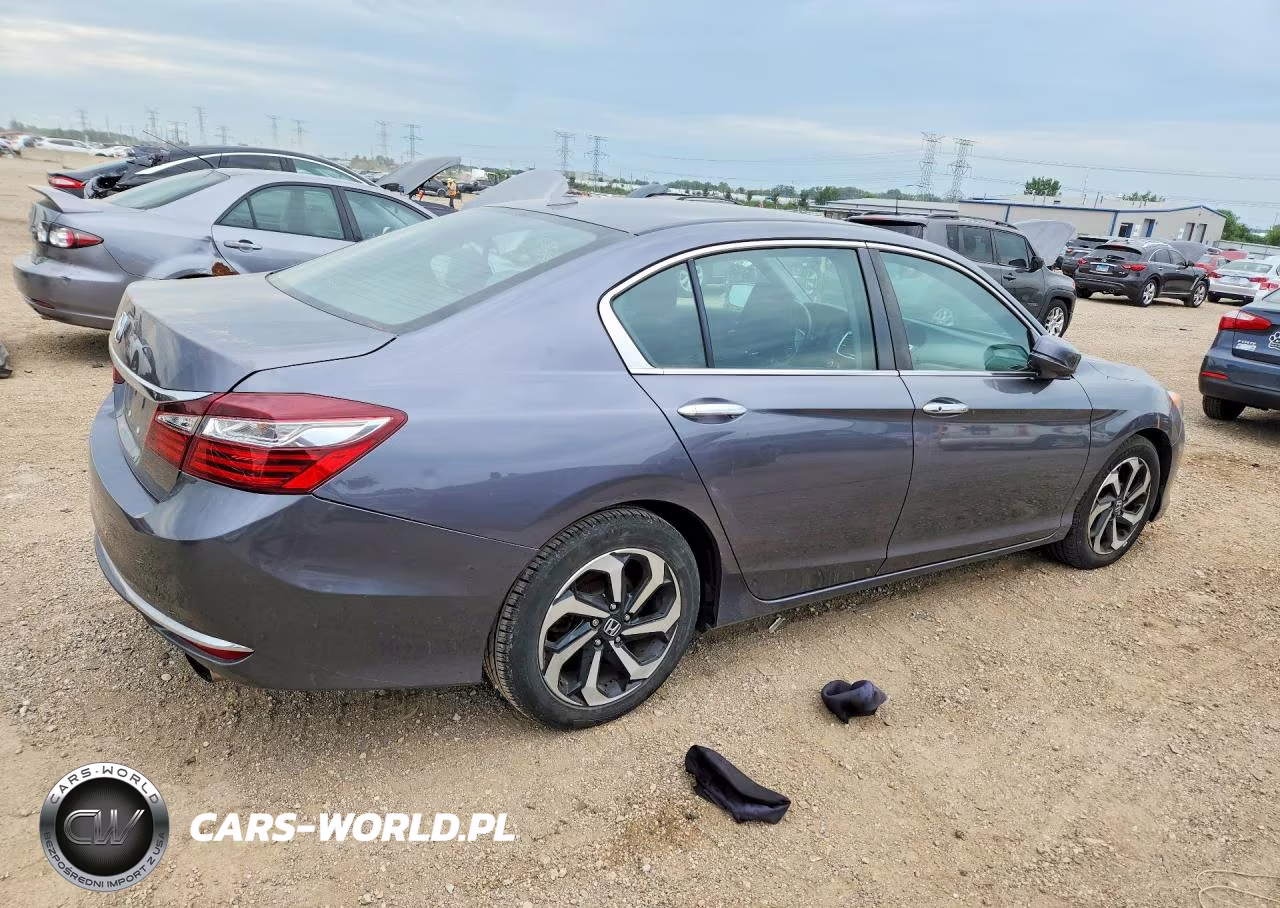 2017 Honda Accord Ex VIN:1HGCR2F7XHA246743 - 3