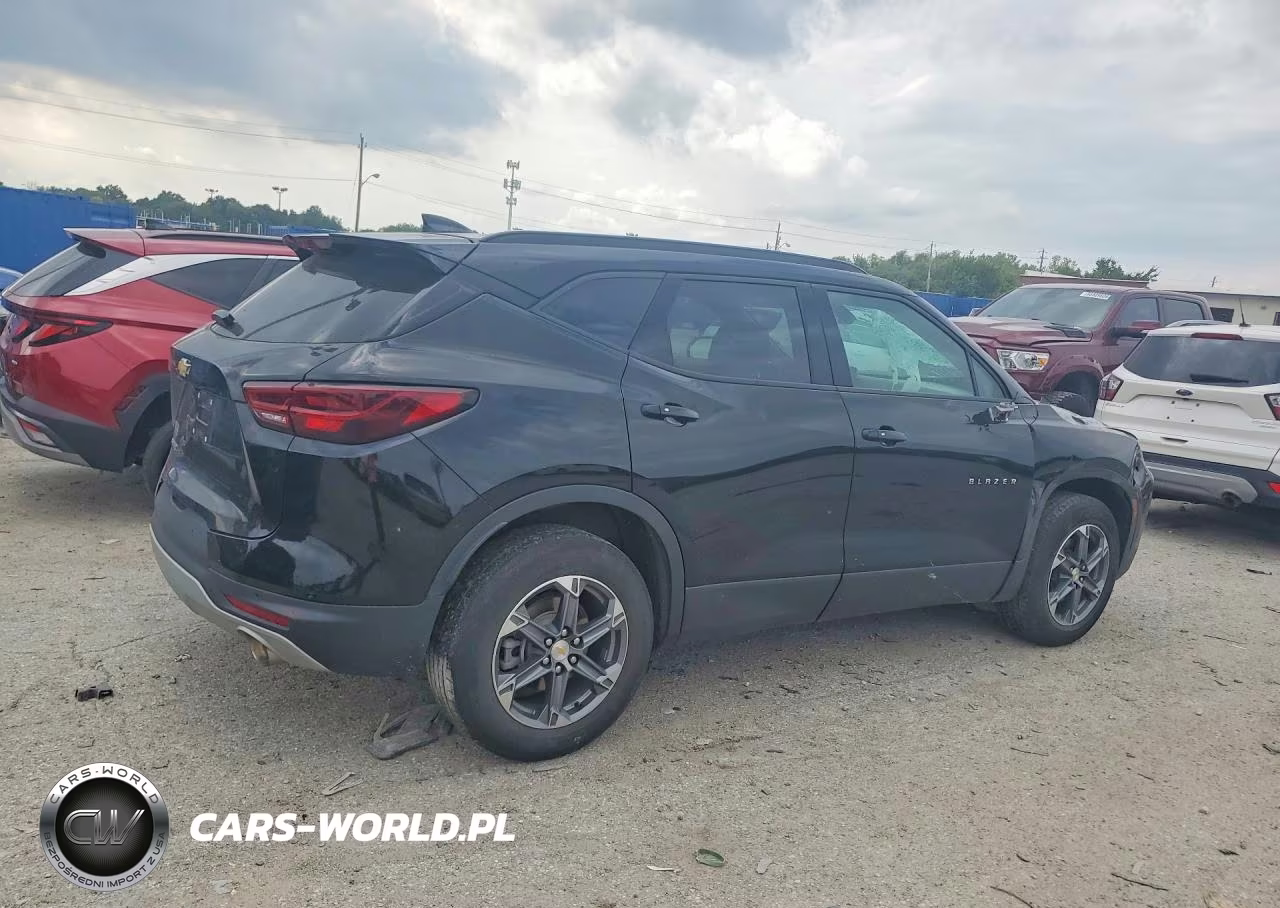 2023 Chevrolet Blazer 2Lt VIN:3GNKBCR45PS107470 - 3