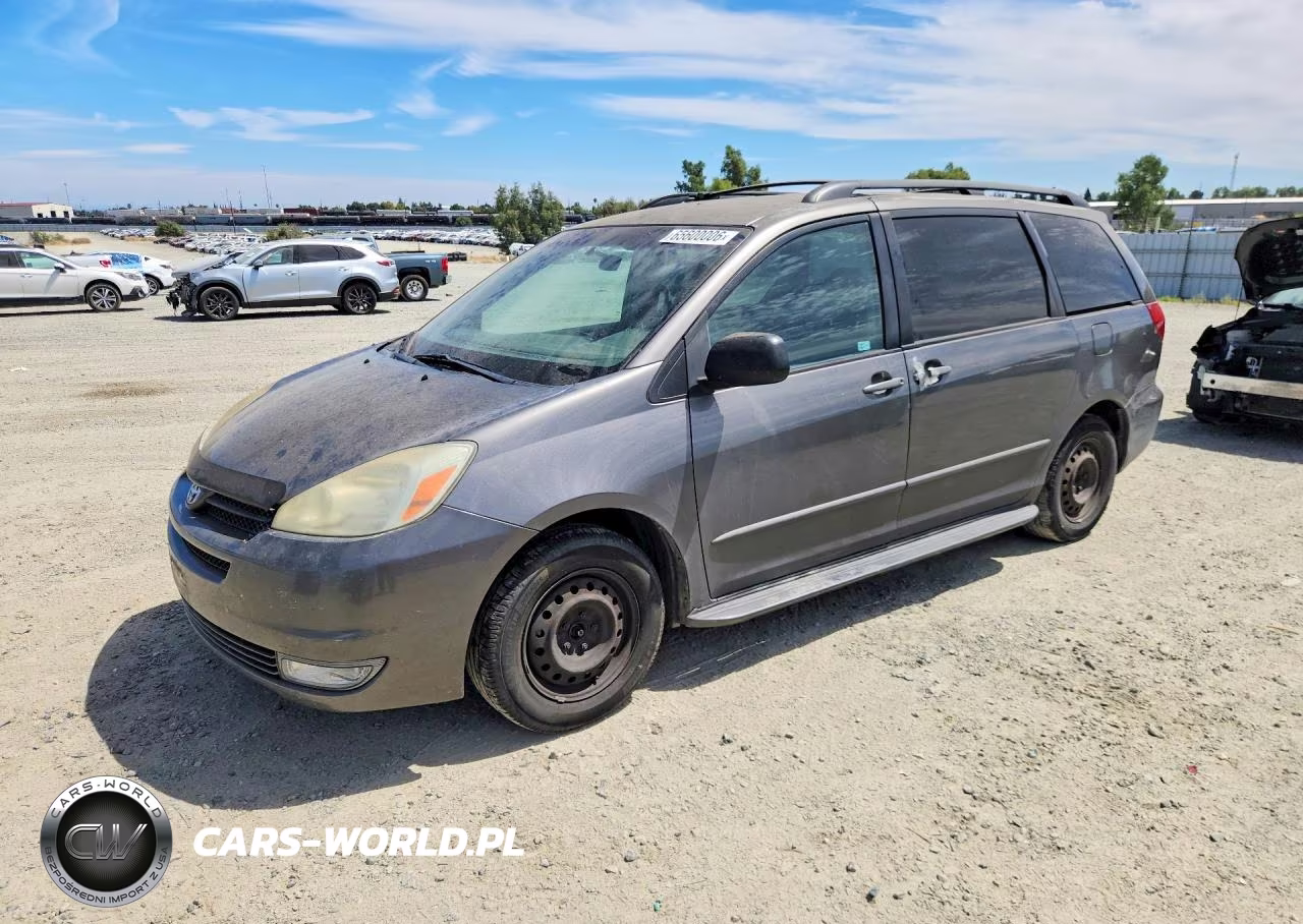 2004 Toyota Sienna Le 8 Passenger