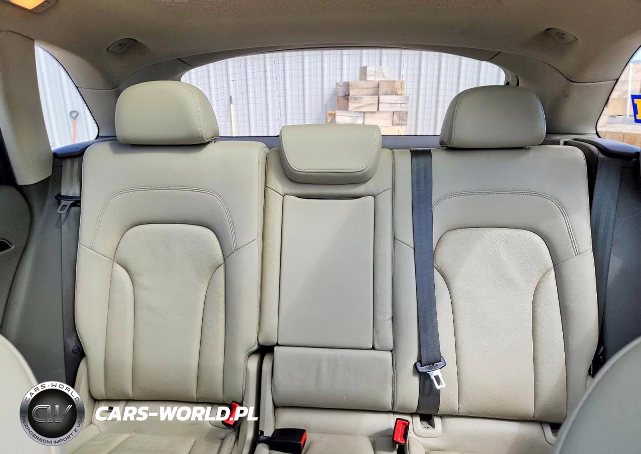 2011 Audi Q5 Premium Plus VIN:WA1LFAFP3BA033328 - 10
