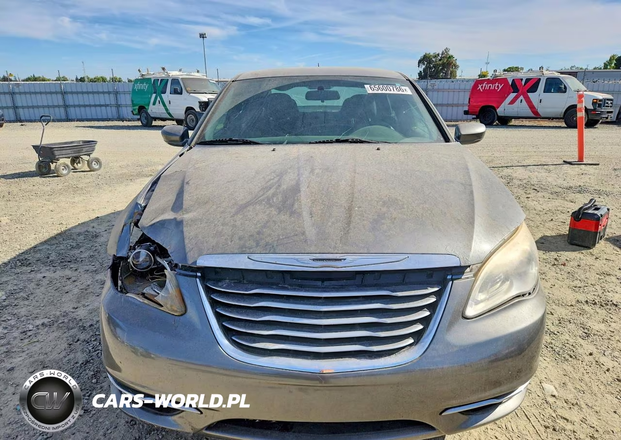 2012 Chrysler 200 Lx VIN:1C3CCBAB1CN145110 - 5