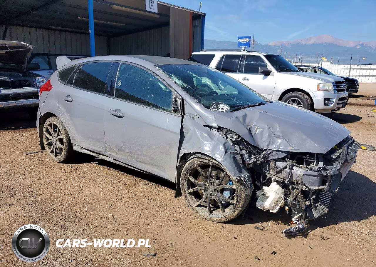 2016 Ford Focus Rs VIN:WF0DP3TH0G4116864 - 4