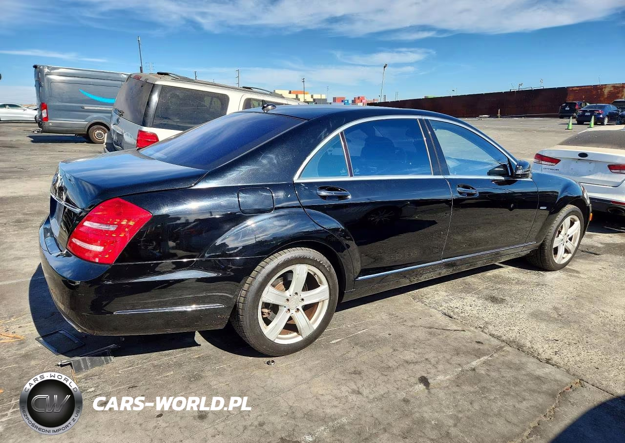 2012 Mercedes-Benz S 550 VIN:WDDNG7DB9CA480050 - 3