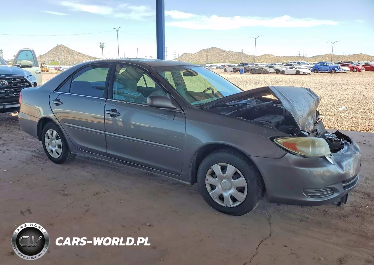 2004 Toyota Camry Le VIN:4T1BE32K64U899726 - 4