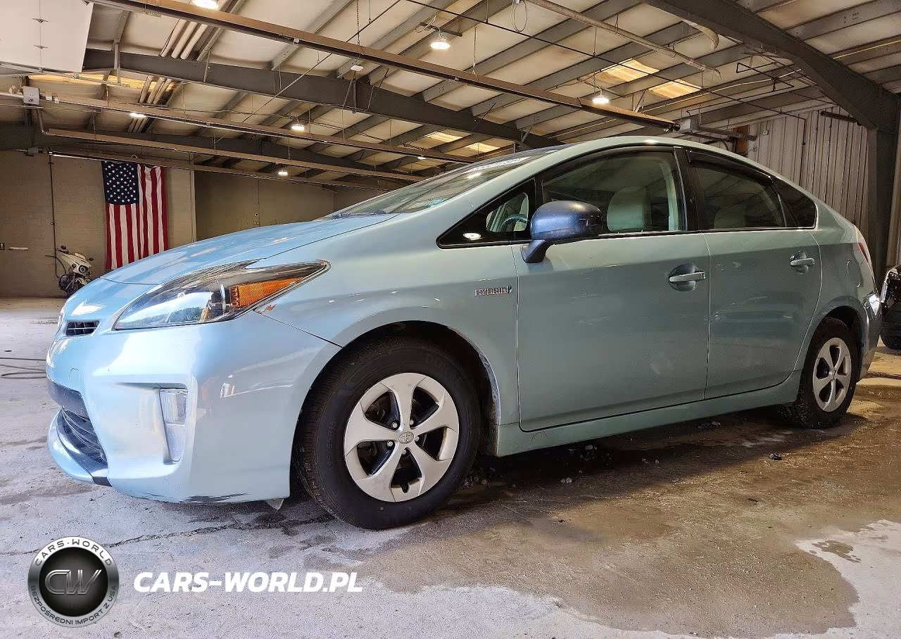 2013 Toyota Prius Three VIN:JTDKN3DU6D1690345 - 1