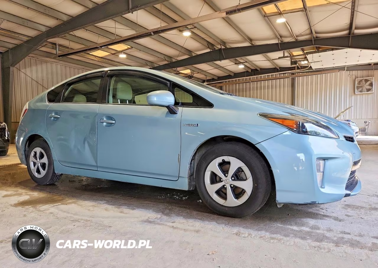 2013 Toyota Prius Three VIN:JTDKN3DU6D1690345 - 4