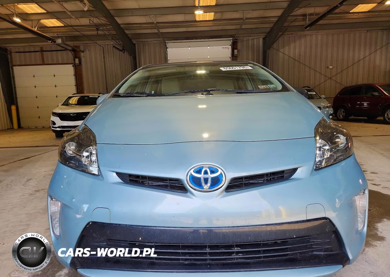 2013 Toyota Prius Three VIN:JTDKN3DU6D1690345 - 5