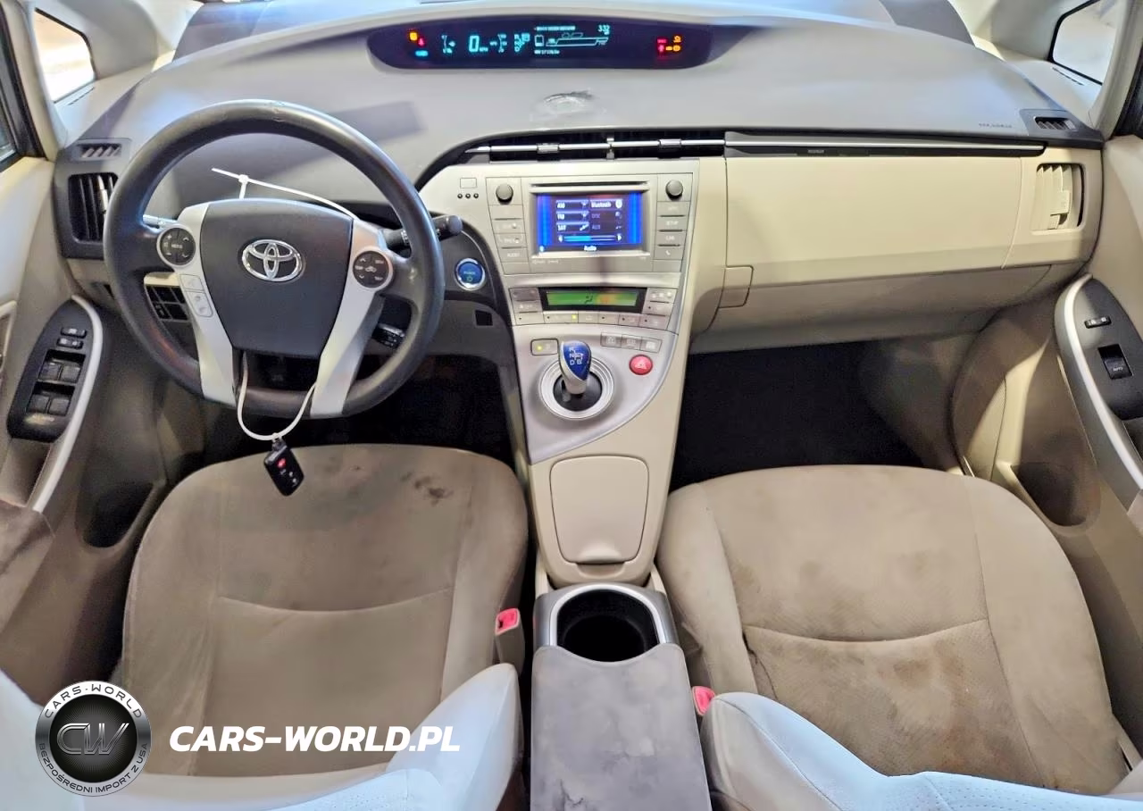 2013 Toyota Prius Three VIN:JTDKN3DU6D1690345 - 8