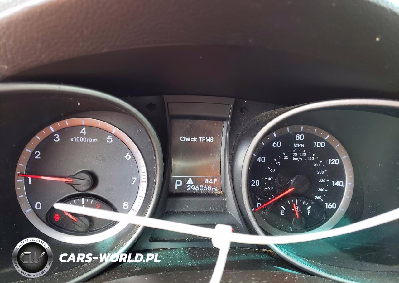 2015 Hyundai Santa Fe Sport 2.4L VIN:5XYZT3LBXFG258459 - 9