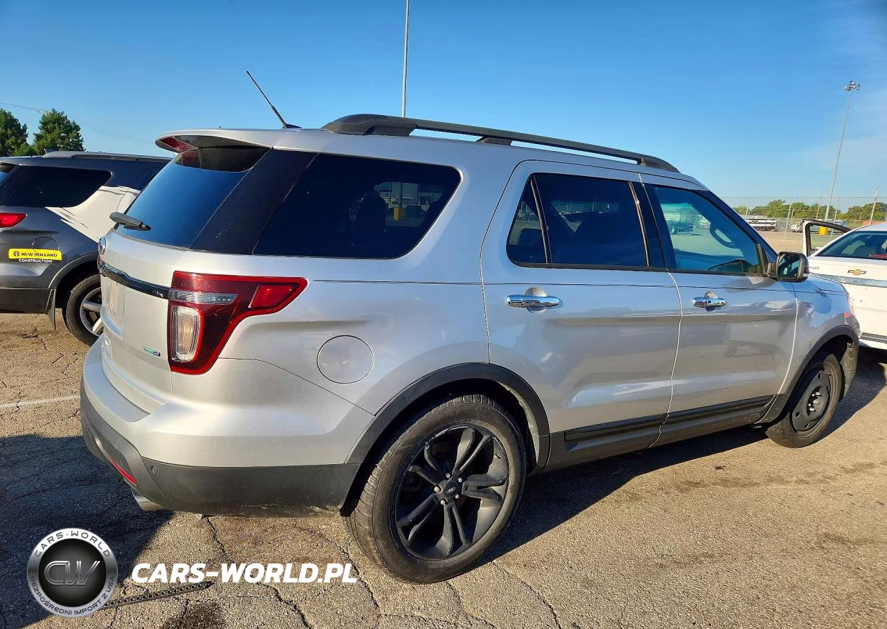 2014 Ford Explorer Sport VIN:1FM5K8GTXEGA93098 - 3