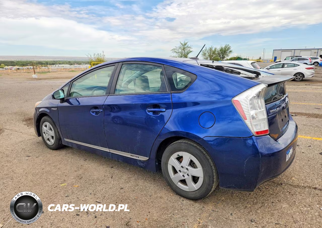 2011 Toyota Prius Two VIN:JTDKN3DU7B5307177 - 2
