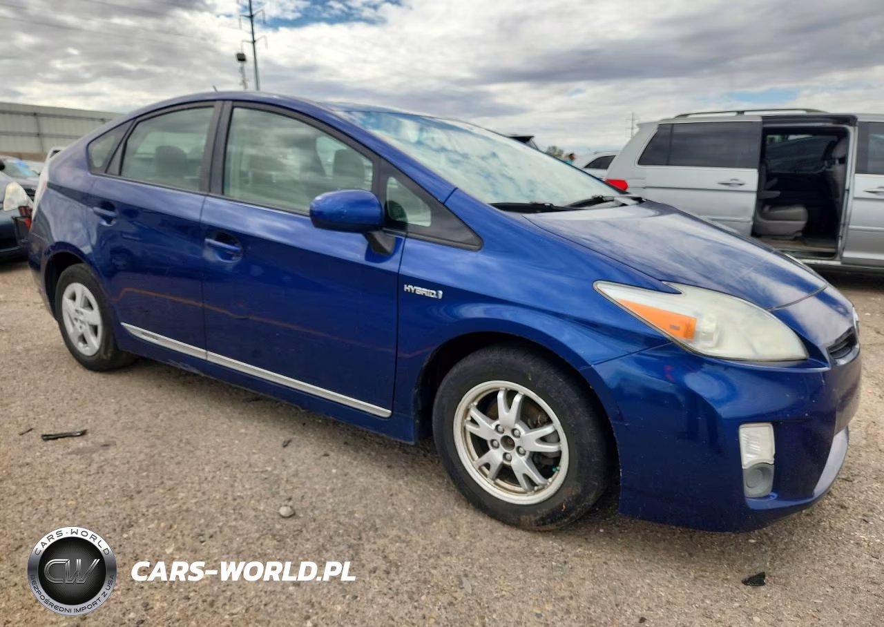 2011 Toyota Prius Two VIN:JTDKN3DU7B5307177 - 4