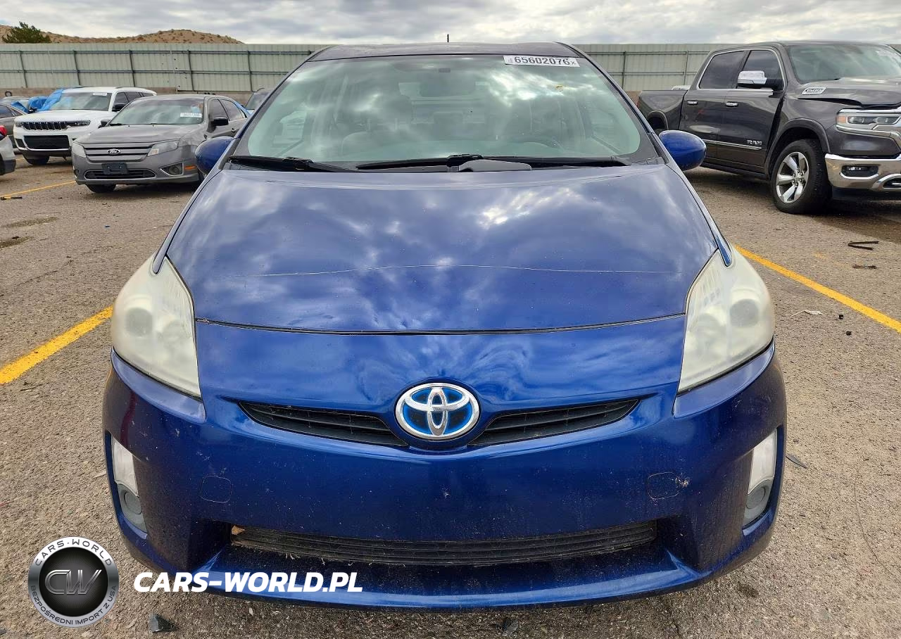 2011 Toyota Prius Two VIN:JTDKN3DU7B5307177 - 5