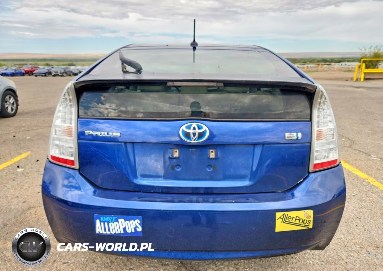 2011 Toyota Prius Two VIN:JTDKN3DU7B5307177 - 6