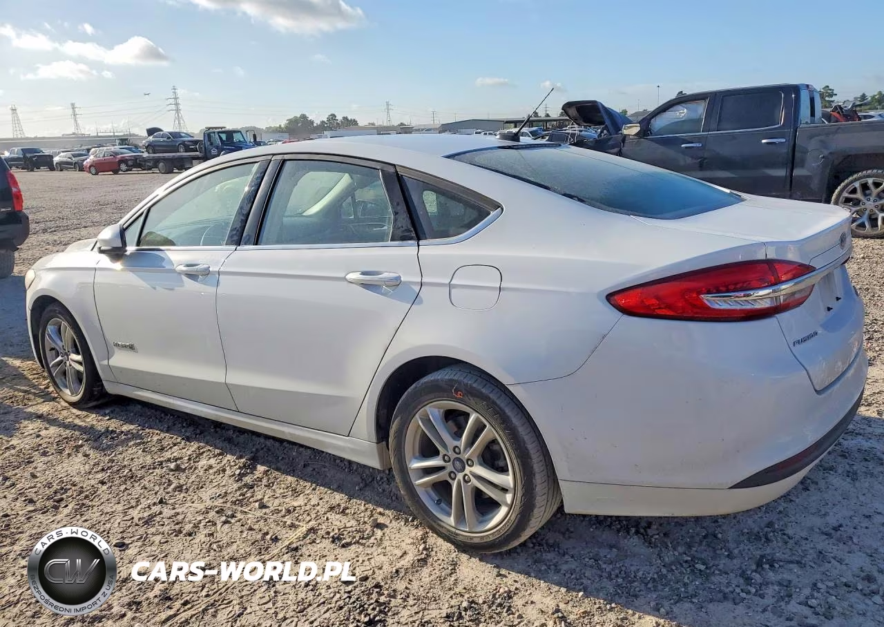 2018 Ford Fusion S Hybrid VIN:3FA6P0UU7JR100526 - 2