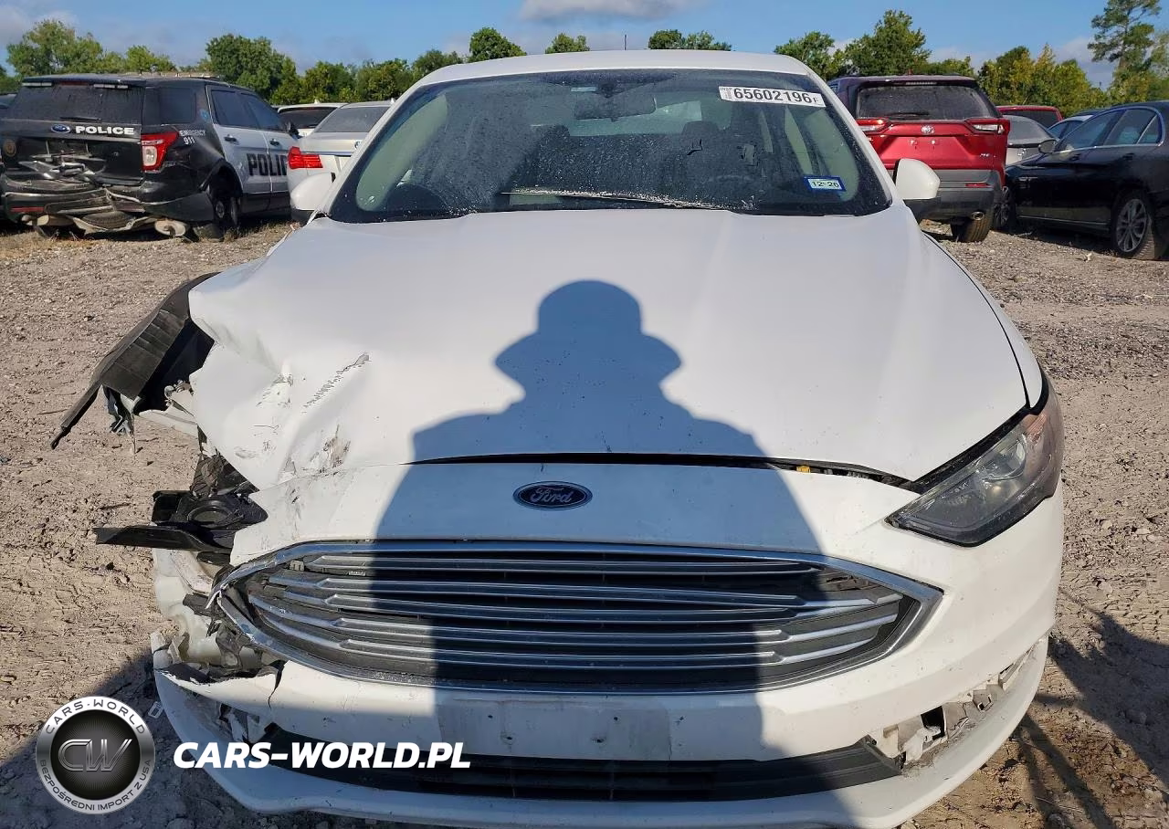 2018 Ford Fusion S Hybrid VIN:3FA6P0UU7JR100526 - 5