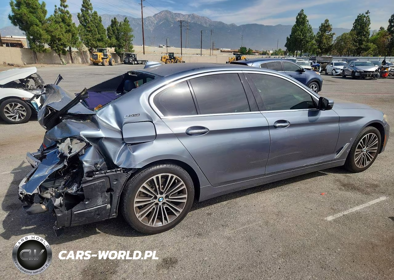 2018 BMW 530E VIN:WBAJA9C56JB252917 - 3