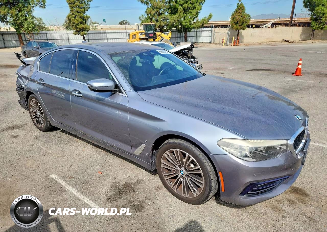 2018 BMW 530E VIN:WBAJA9C56JB252917 - 4