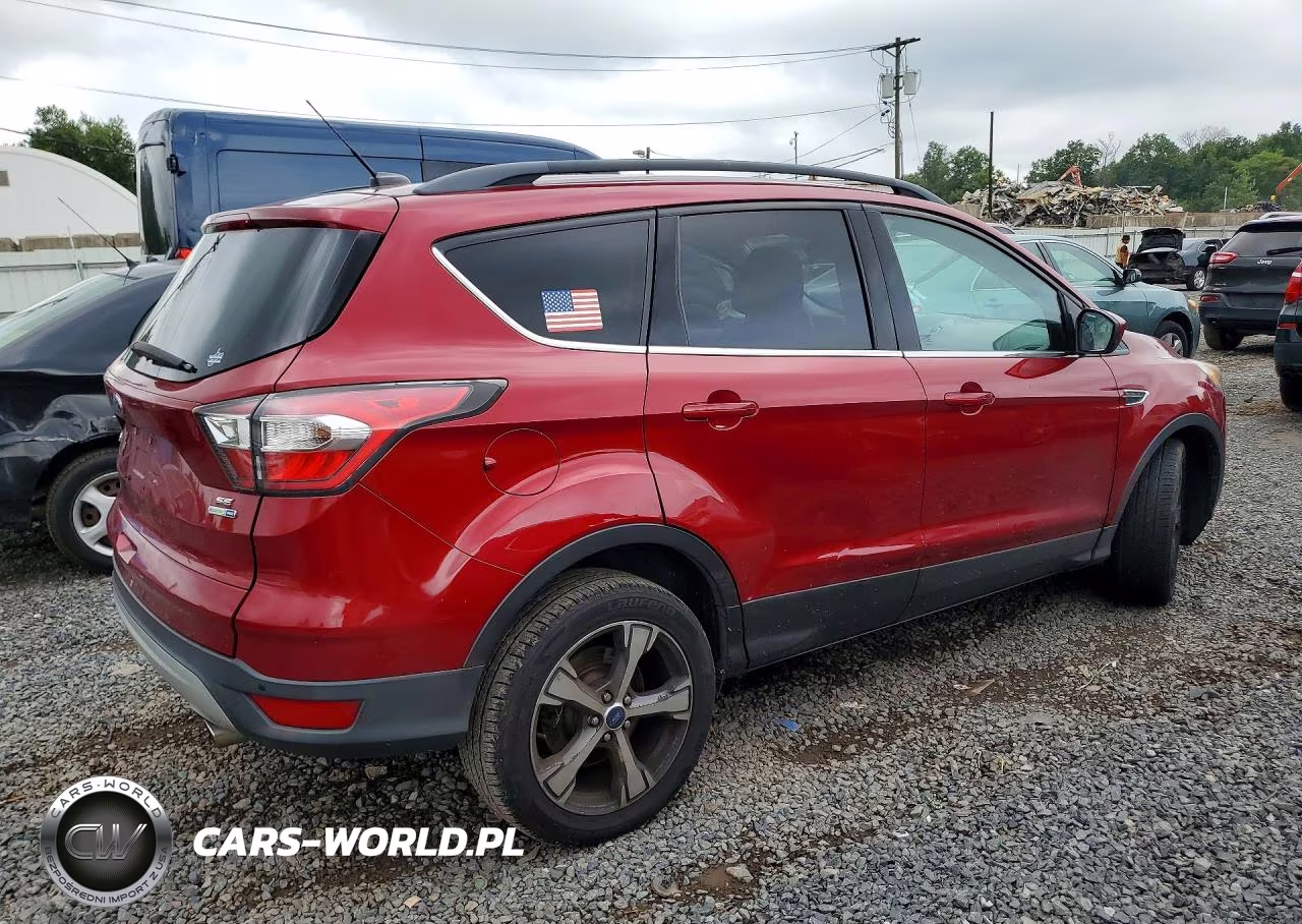 2017 Ford Escape Se VIN:1FMCU9GDXHUA86240 - 3
