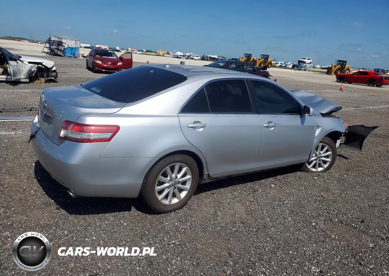 2011 Toyota Camry Xle VIN:4T4BF3EK9BR140953 - 3