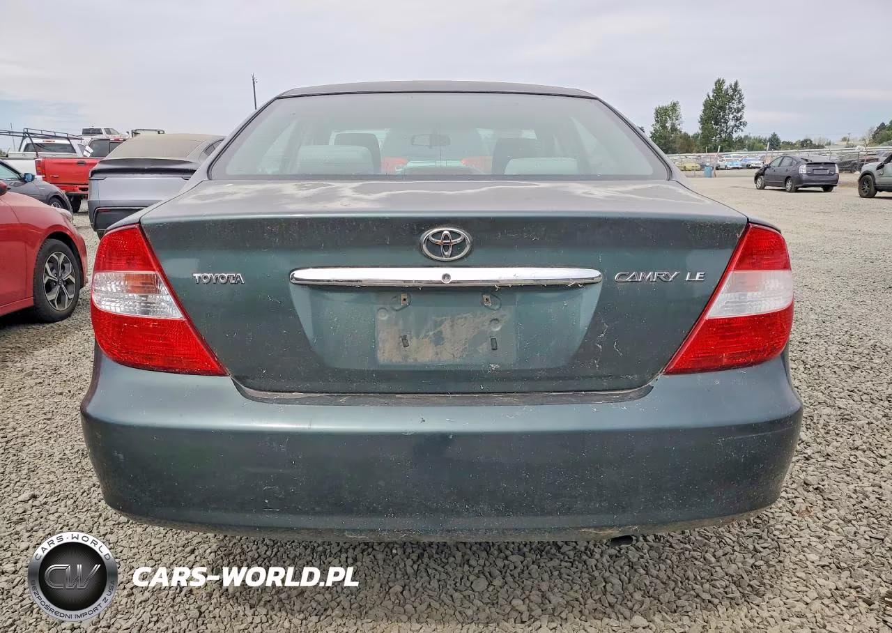 2002 Toyota Camry Le VIN:JTDBE32K620092471 - 6