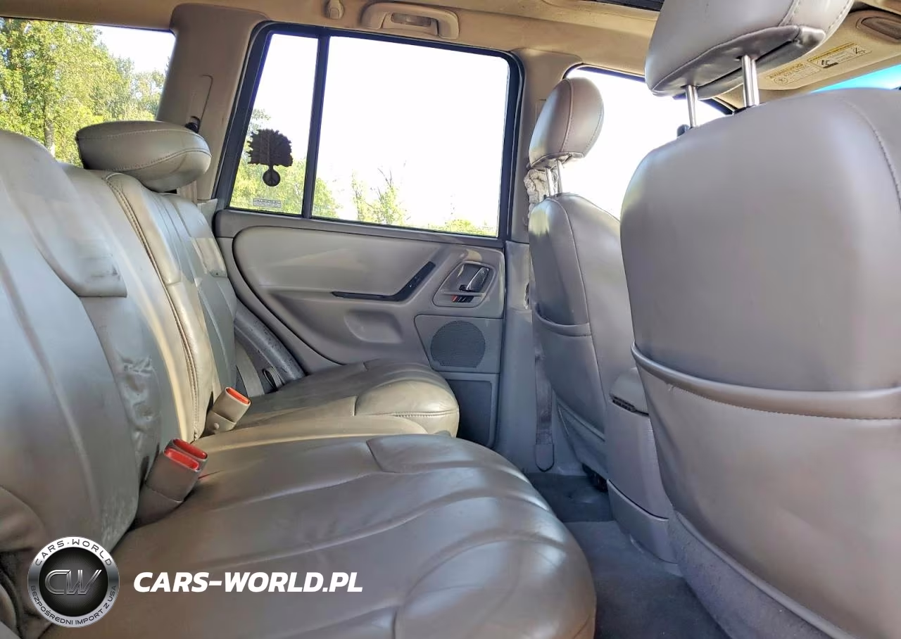 2000 Jeep Grand Cherokee Laredo VIN:1J4GW48N7YC320733 - 10