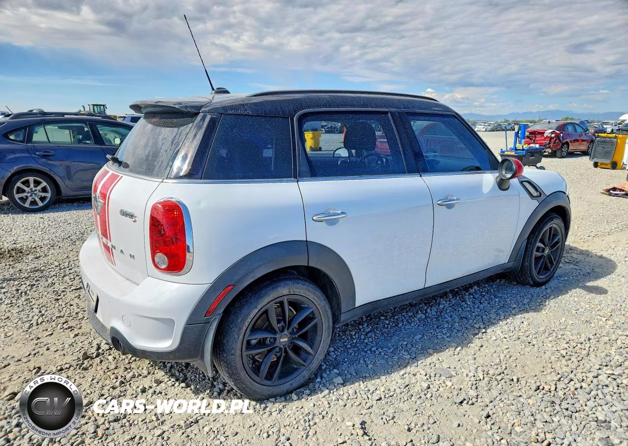 2014 Mini Cooper S Countryman VIN:WMWZC3C5XEWT00573 - 3