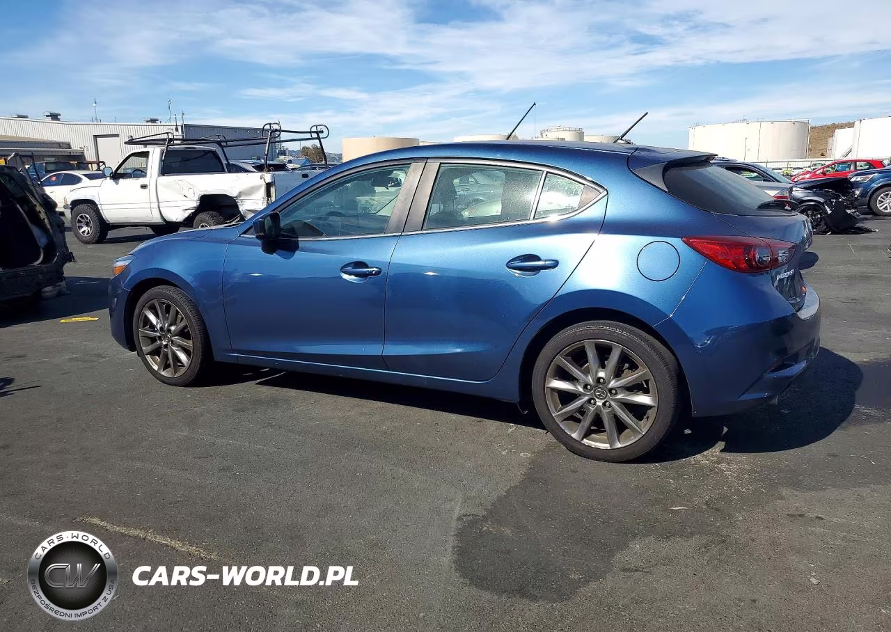 2018 Mazda 3 Touring VIN:3MZBN1L34JM178107 - 2