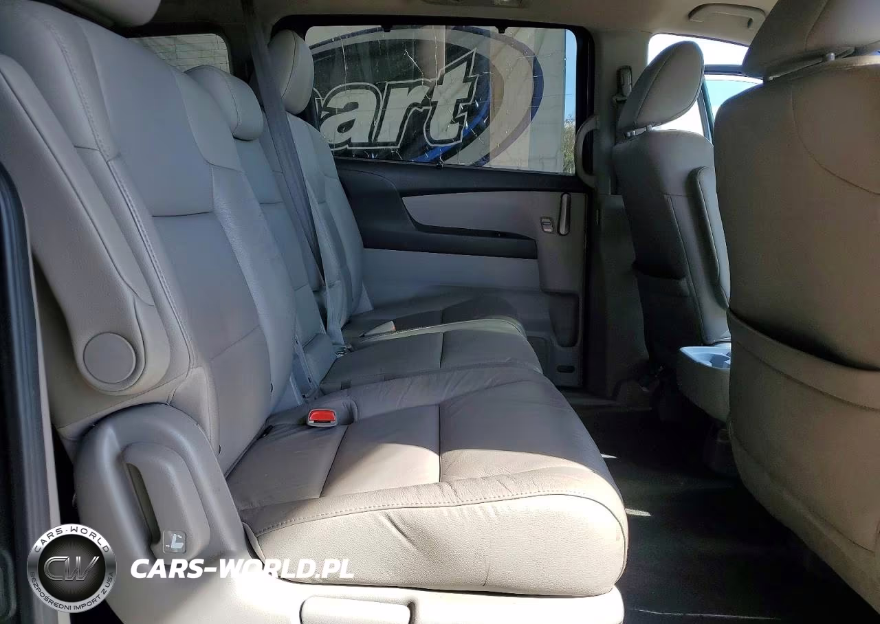2011 Honda Odyssey Touring VIN:5FNRL5H93BB043332 - 11