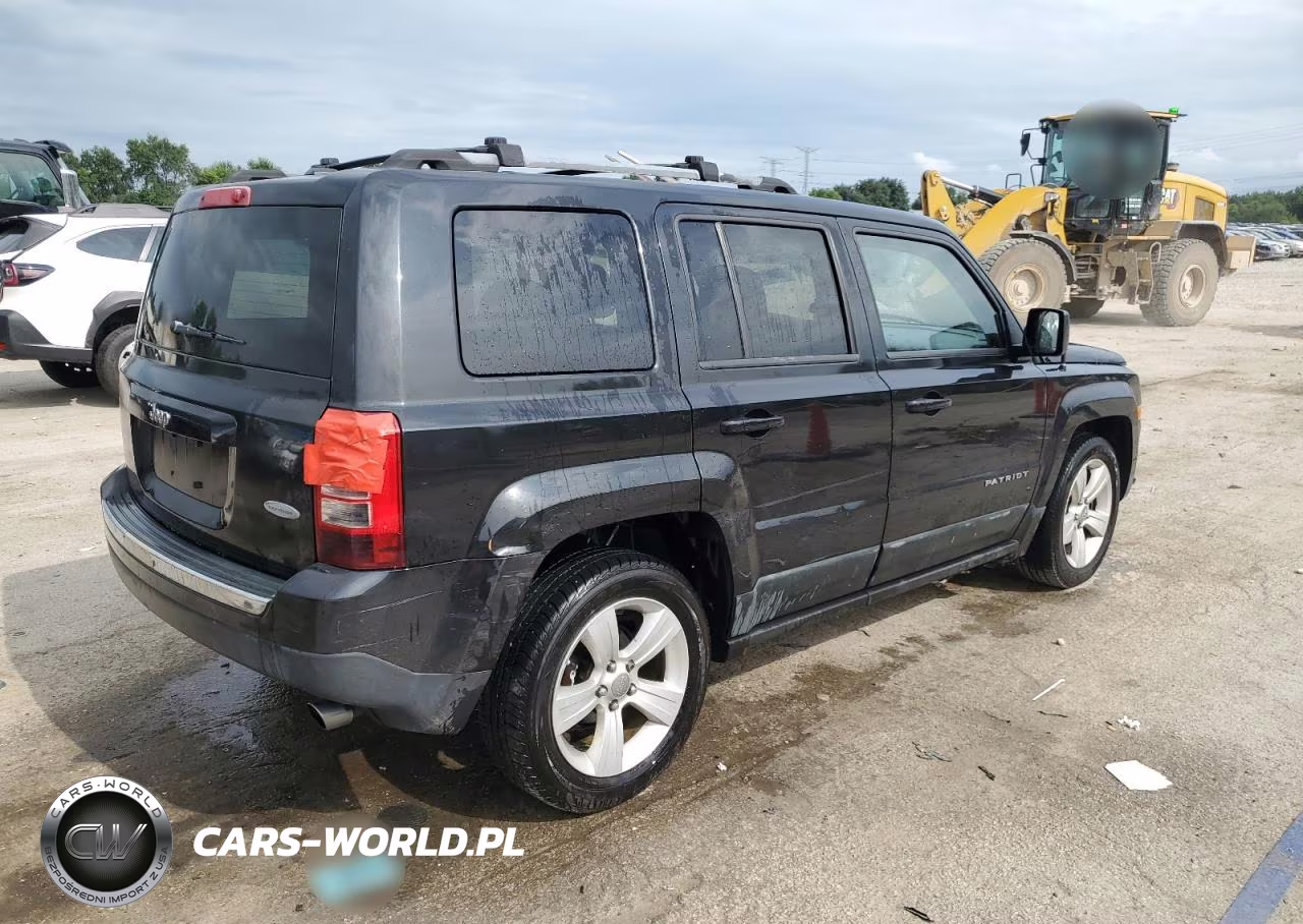 2011 Jeep Patriot Latitude VIN:1J4NT4GB8BD175629 - 3