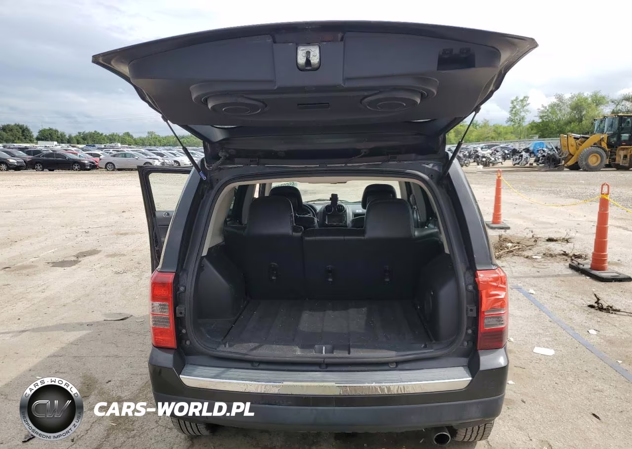 2011 Jeep Patriot Latitude VIN:1J4NT4GB8BD175629 - 6