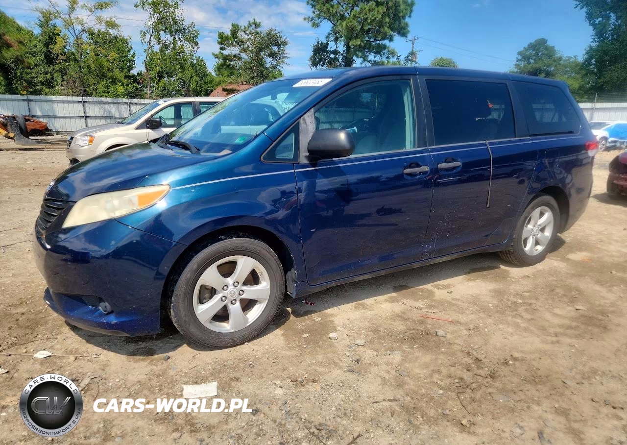 2012 Toyota Sienna Base 7-Passenger – zdjęcie 1 z 14