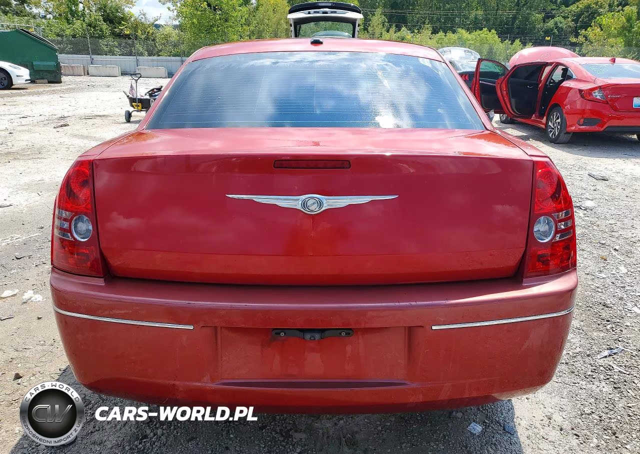2010 Chrysler 300 Touring VIN:2C3CA5CV9AH325407 - 6