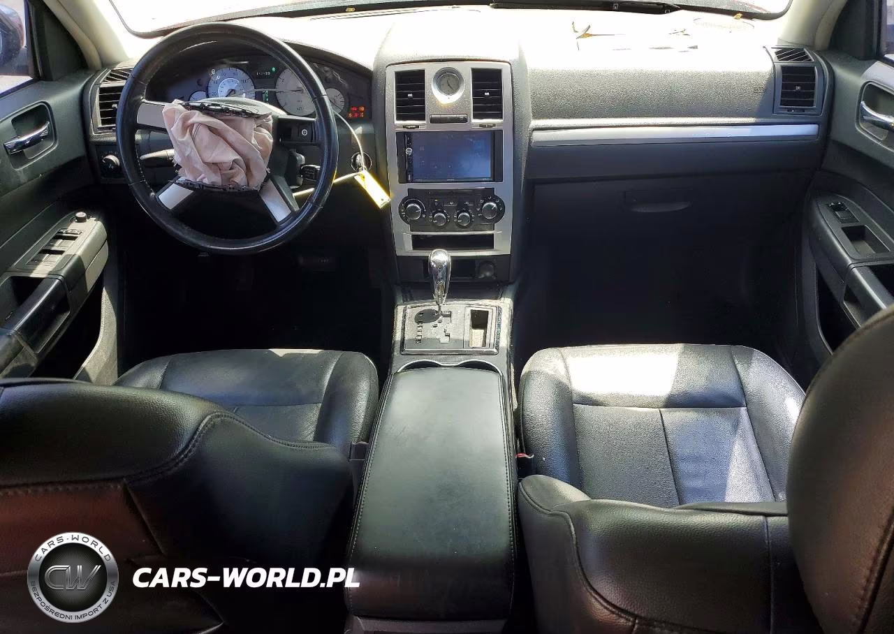2010 Chrysler 300 Touring VIN:2C3CA5CV9AH325407 - 8