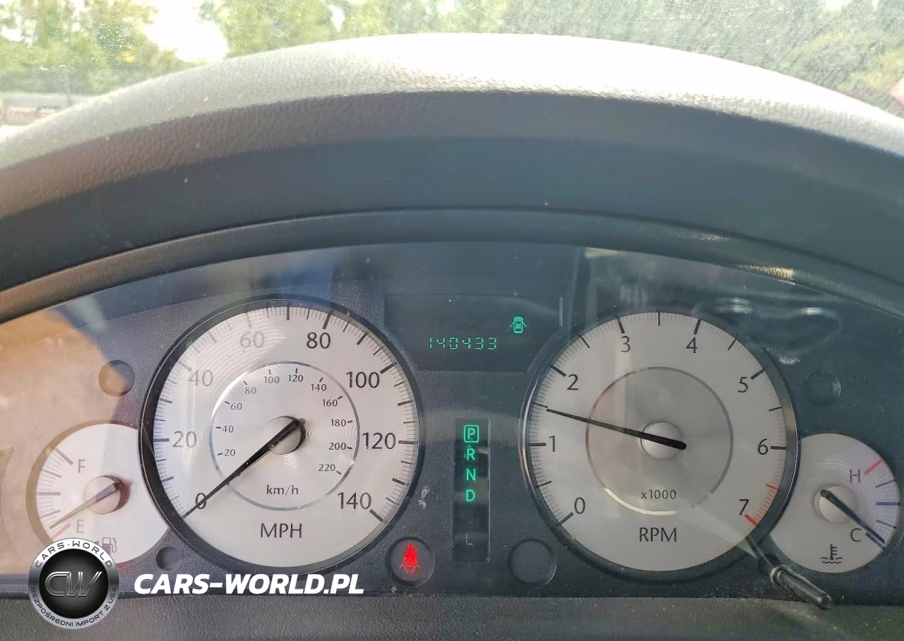 2010 Chrysler 300 Touring VIN:2C3CA5CV9AH325407 - 9