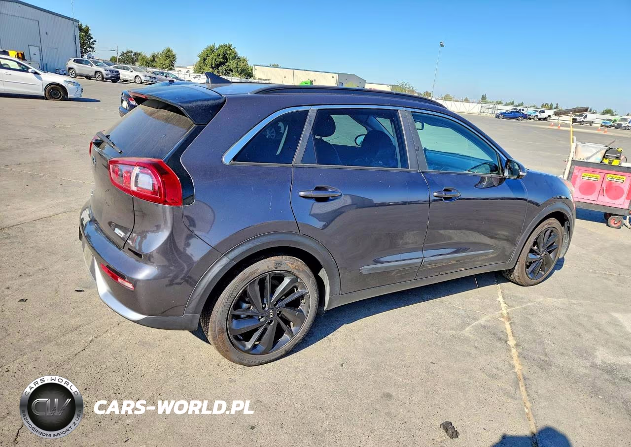 2018 Kia Niro Ex VIN:KNDCC3LC3J5134002 - 3