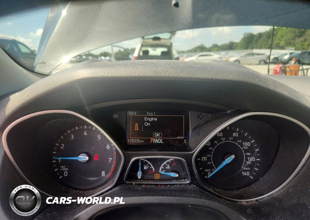 2016 Ford Focus Se VIN:1FADP3K25GL371019 - 9