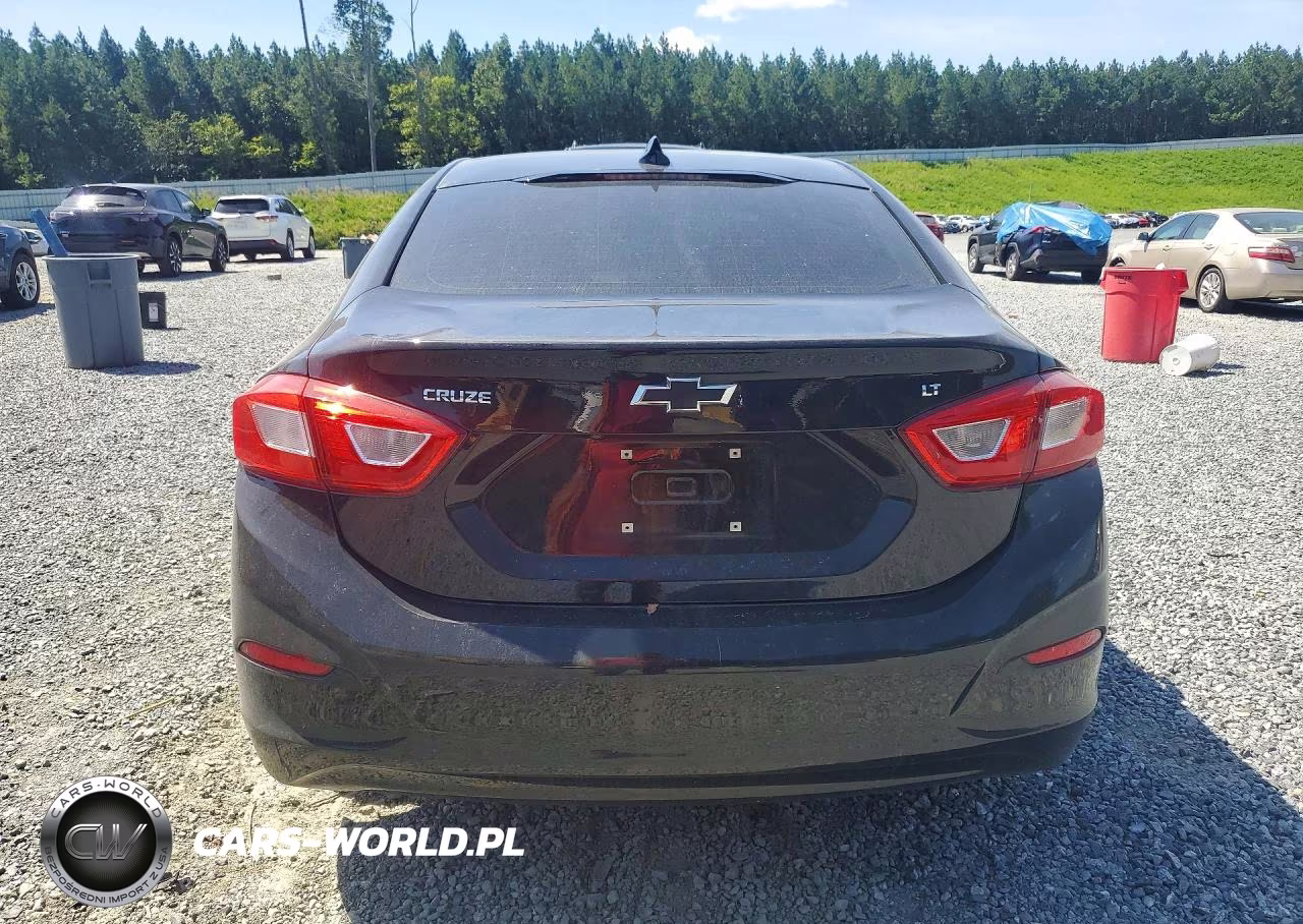 2018 Chevrolet Cruze Lt VIN:1G1BE5SM0J7179066 - 6