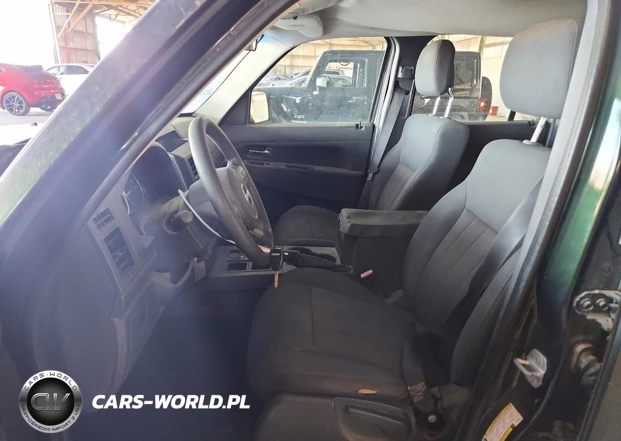 2011 Jeep Liberty Sport VIN:1J4PP2GK9BW594630 - 7