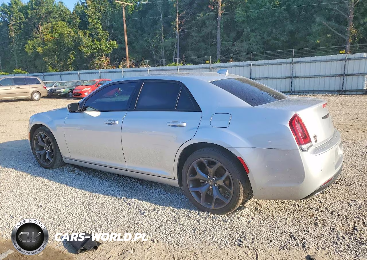 2023 Chrysler 300 S VIN:2C3CCABG7PH565439 - 2
