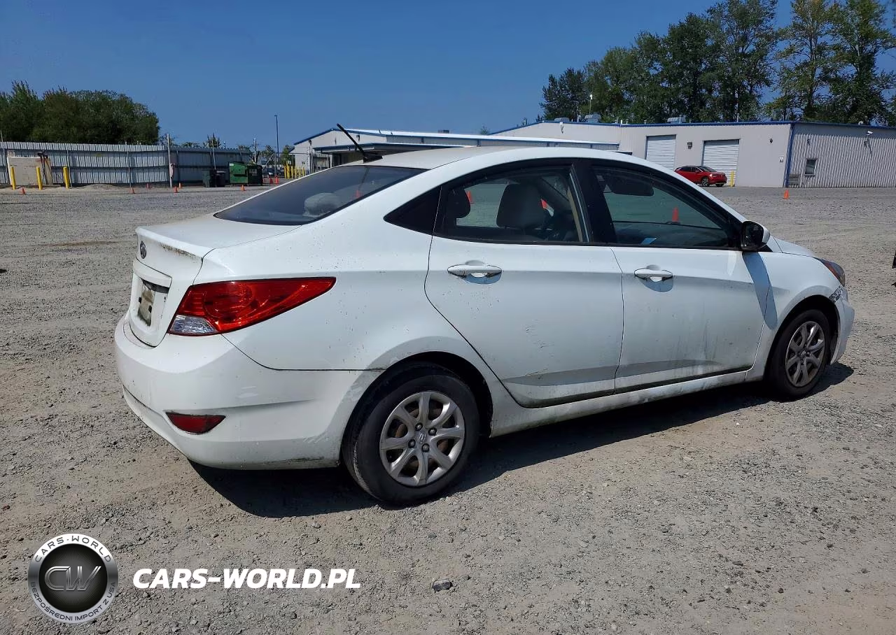 2013 Hyundai Accent Gls VIN:KMHCT4AE1DU332822 - 3
