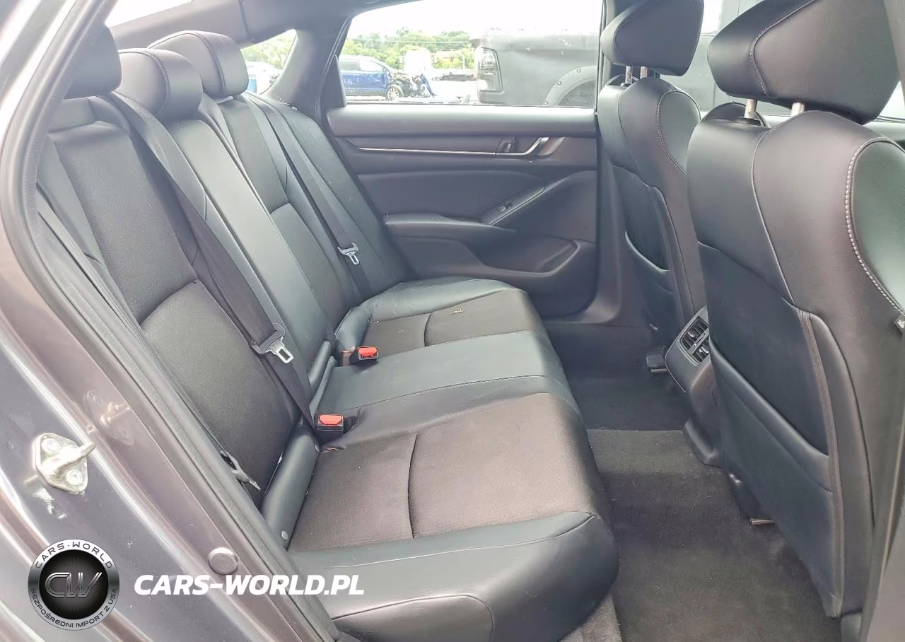 2018 Honda Accord Sport VIN:1HGCV2F35JA009852 - 10