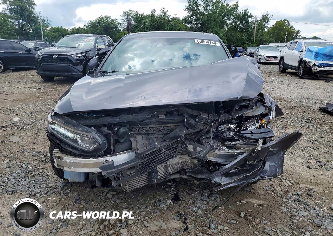 2018 Honda Accord Sport VIN:1HGCV2F35JA009852 - 5