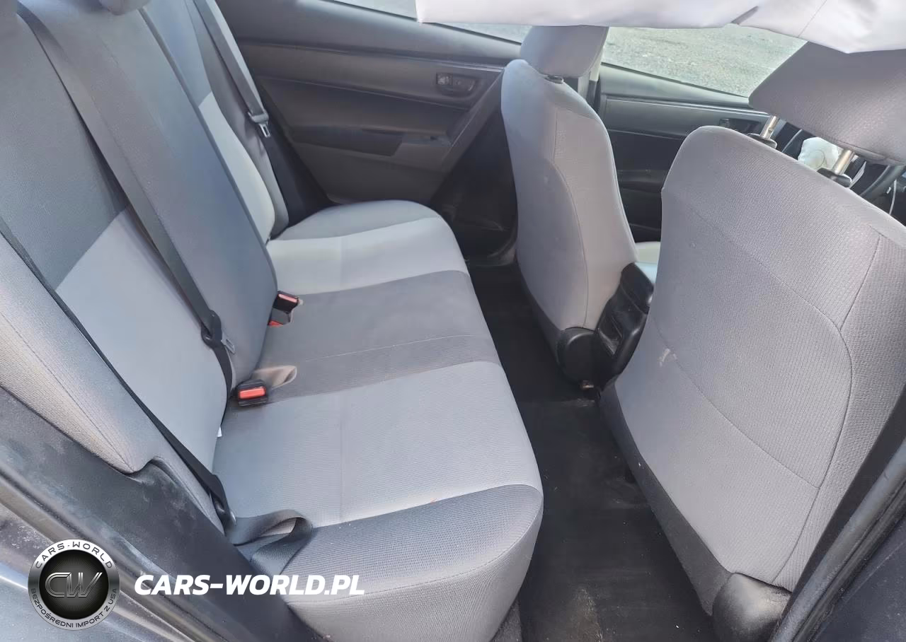 2018 Toyota Corolla L VIN:2T1BURHE3JC995575 - 10
