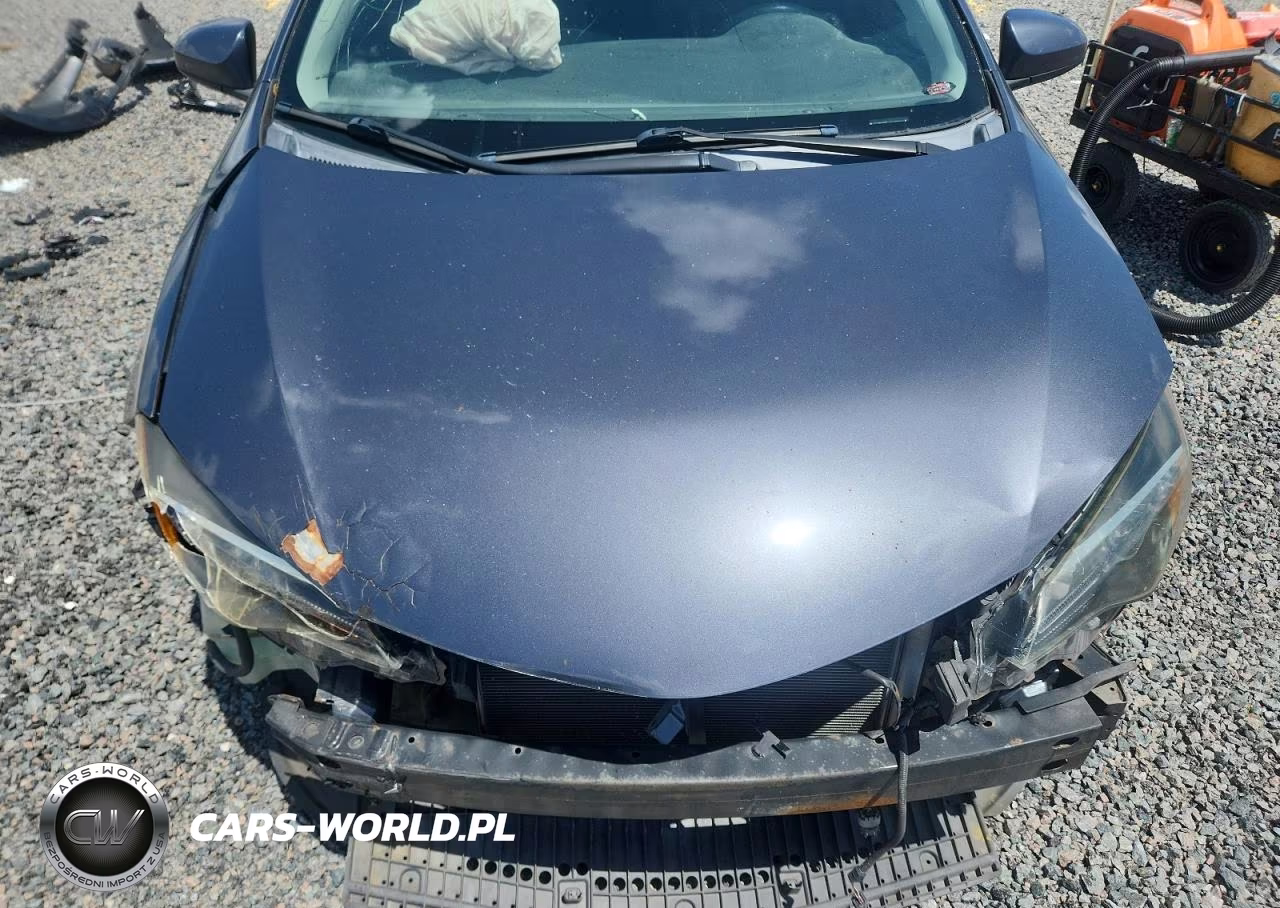 2018 Toyota Corolla L VIN:2T1BURHE3JC995575 - 11