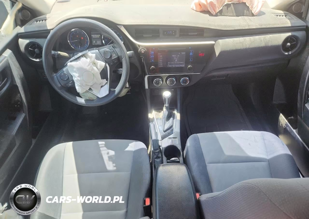 2018 Toyota Corolla L VIN:2T1BURHE3JC995575 - 8