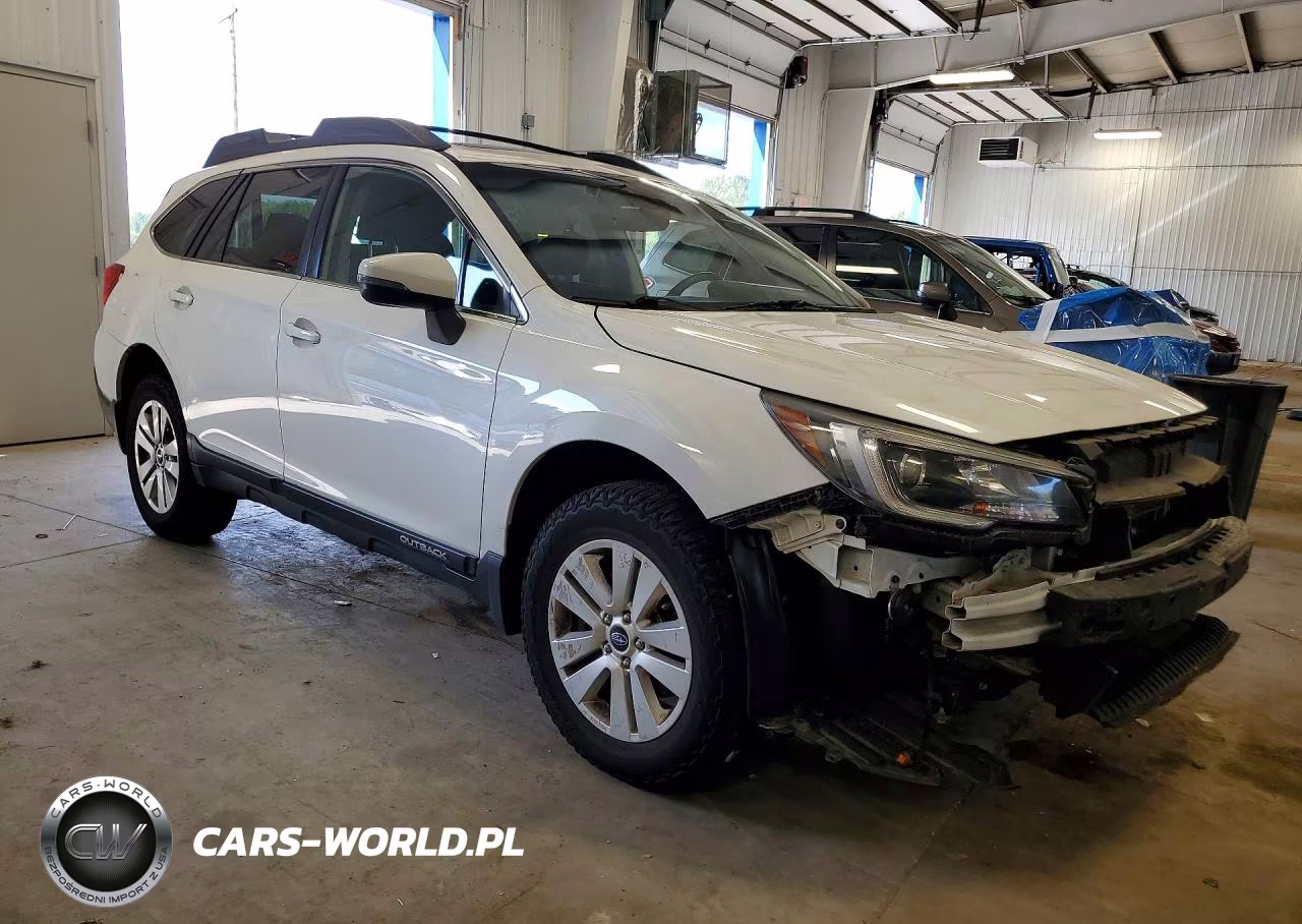 2018 Subaru Outback 2.5I Premium VIN:4S4BSAHC0J3270235 - 4
