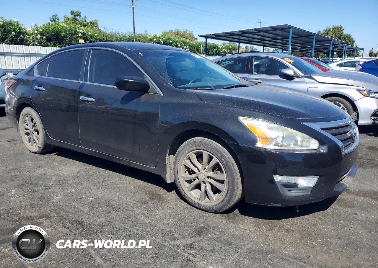 2015 Nissan Altima 2.5 S VIN:1N4AL3APXFC464483 - 4