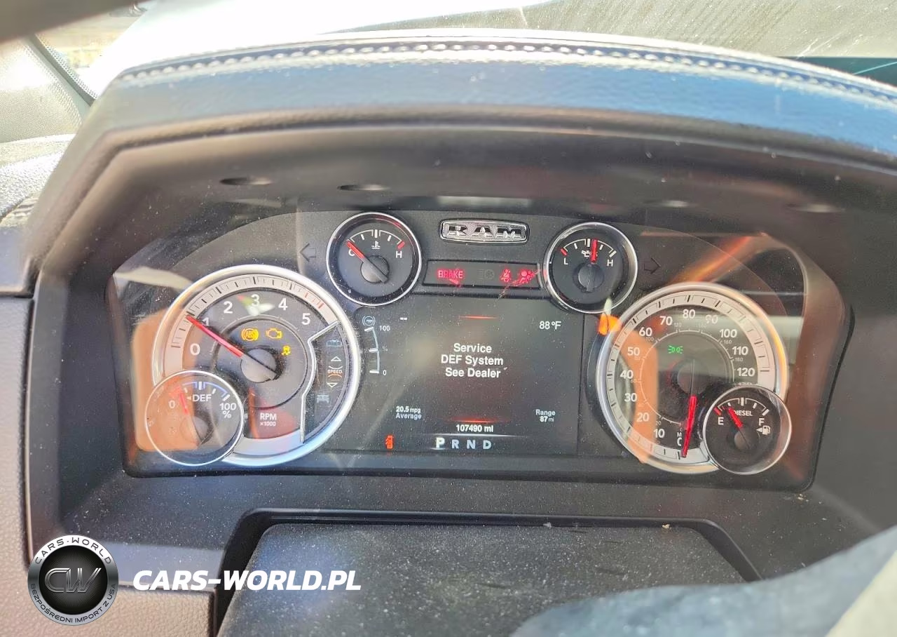 2019 Ram 1500 Classic Laramie VIN:1C6RR6NM9KS712601 - 9